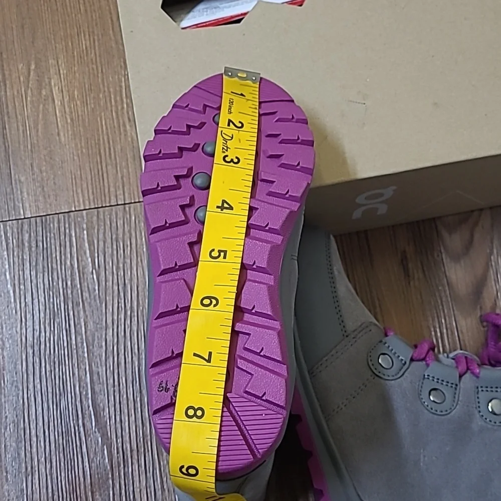 Sorel Gray‎ Suede Winter Boots with Pink Laces for girl zise 1 new no tag